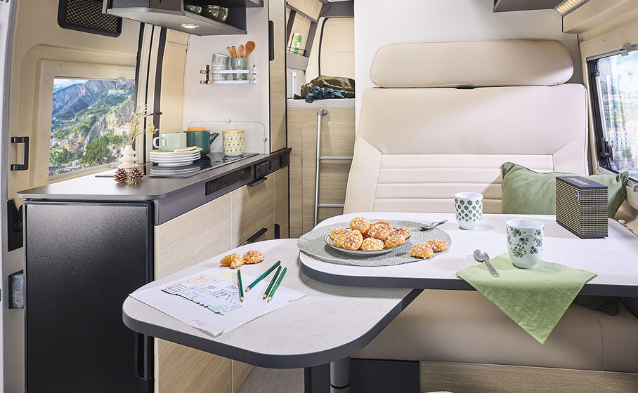 converted van Dreamer CAMPER SPORT - Living room